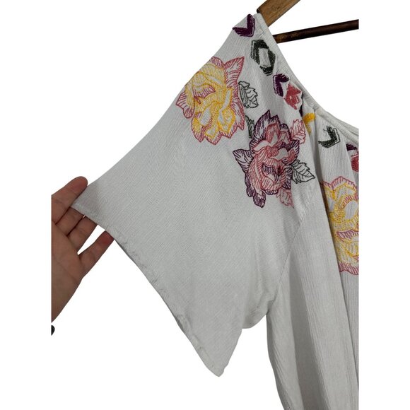 Torrid Womens Rayon Off-Shoulder Top With Multicolor Floral Embroidery Size 3X - Picture 3 of 7